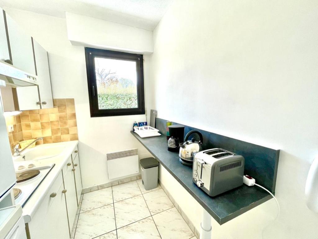 Charmant Rez De Jardin - 900M Plage De Pontaillac Apartment Royan Exterior foto